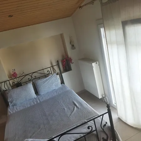 Maria *