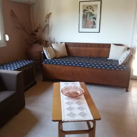 Maria Apartment Nea Karvali